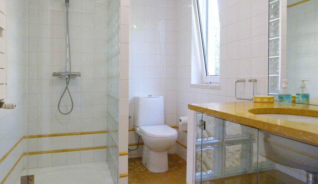 Aroeira Villa Near Lisbon- Daydream Pt Charneca  Room photo